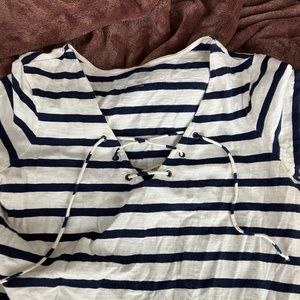 Old Navy Striped Navy Blue and White Extra-Large Maternity Tee